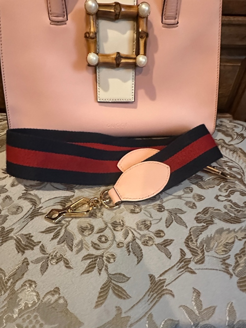 Gucci Pink Leather Top-Handle Satchel with Pearl Bamboo Buckle - Picture 2 of 8